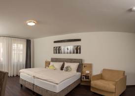 Weinhotel Ayler Kupp 3