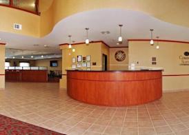 Quality Suites Near Cedar Creek Lake 2