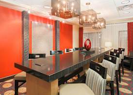 Hampton Inn Champaign/Urbana 4