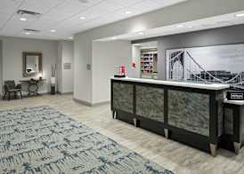 Hampton Inn & Suites Cranberry Township/Mars 4