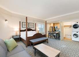 Carlisle Inn Sarasota 5
