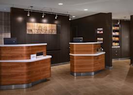 Courtyard by Marriott Mahwah 4