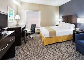 Holiday Inn Express & Suites Burlington - Mount Holly by IHG 5