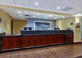 Hampton Inn Waterbury 5