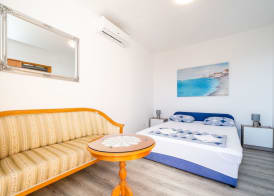 Apartment & Rooms Alan 3