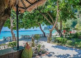 Phi Phi Nice Beach Resort 4