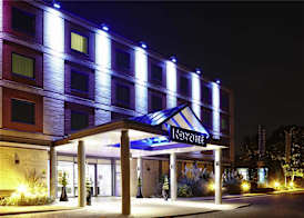 Novotel London Heathrow Airport 3
