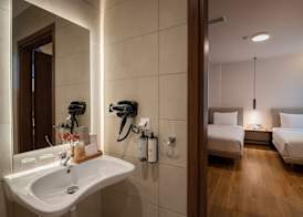 IRA - ΗΡΑ Hotel 4