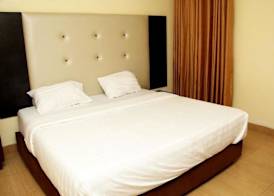 West 11 Luxury 4