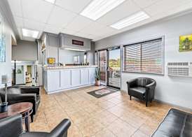 Super 8 by Wyndham Independence Kansas City 4