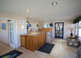 Days Inn by Wyndham Oceanside 3