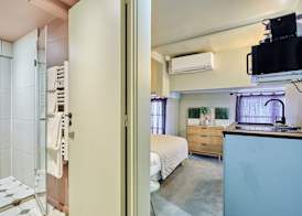 Charming Studio Center of Paris 4