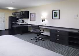 Candlewood Suites NEWARK SOUTH - UNIVERSITY AREA by IHG 4