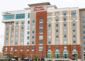 Hampton Inn & Suites Erie Bayfront 2
