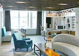 Holiday Inn & Suites CALGARY AIRPORT NORTH by IHG 2
