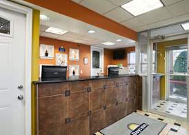 Days Inn by Wyndham Airport Nashville East 2
