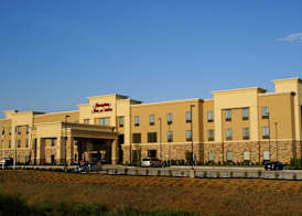 Hampton Inn & Suites Center 5