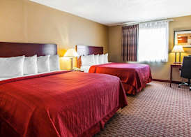 Quality Inn & Suites Davenport near I-80 5