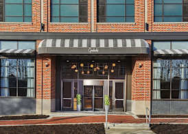 Graduate by Hilton Bloomington 3