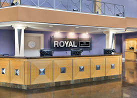 Royal Hotel Edmonton Airport Trademark Collection By Wyndham 5