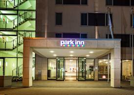 Park Inn by Radisson Frankfurt Airport 5