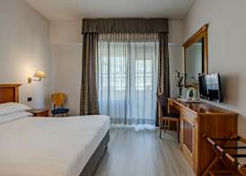 Hotel Diplomatic 2