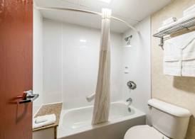 Quality Inn Bradley- Bourbonnais 3