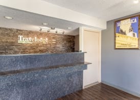 Travelodge by Wyndham Chicago - South Holland 2