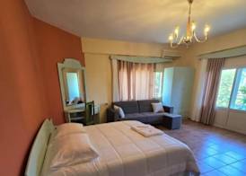 Olivet Hotel 5