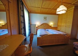 Pension Arnica B&B 5