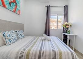 AYZ Silvela - Auto check-in property 5