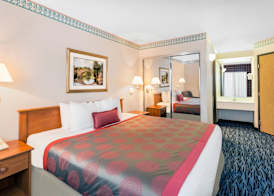 Ramada by Wyndham Kent Seattle Area 3