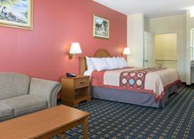Super 8 by Wyndham Stafford Sugarland Area 5