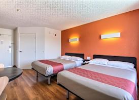 Motel 6 Gilroy, CA 5