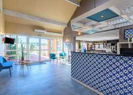 Comfort Hotel Orleans Saran 2