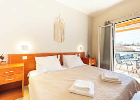 Cavos Beach House 4