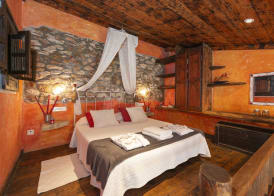 Les Vinyes Alojamiento Rural Boutique & SPA 2