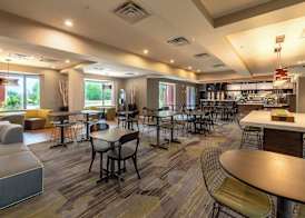 Courtyard by Marriott Bryan College Station 2