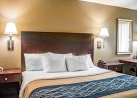 Comfort Inn Sandusky 4