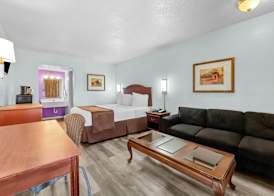Knights Inn San Antonio near Frost Bank Center 4