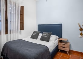 Limehome Granada Calle Sta. Ana 2