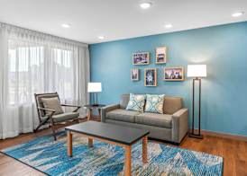 WoodSpring Suites Charlotte Northlake 2