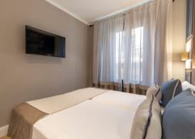 BiBo Suites Palacio de Portago 3