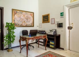 Roma Central Guest House 2