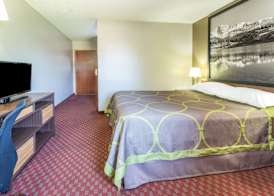 Super 8 by Wyndham Longmont/Del Camino 4