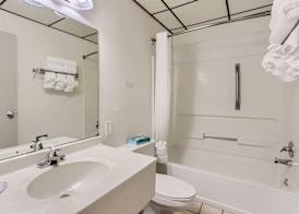 Baymont by Wyndham Loveland/Fort Collins Area 5