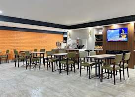 La Quinta Inn by Wyndham Huntsville Research Park 4
