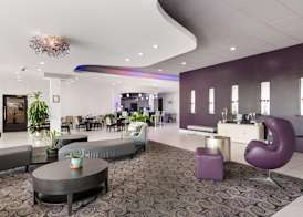 Clarion Inn & Suites Across From Universal Orlando Resort 3