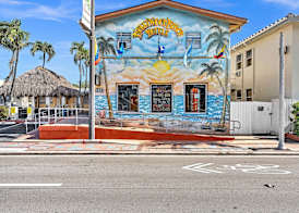 Hollywood by the Sea 2