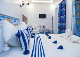 CASA BLUE PEARL 2